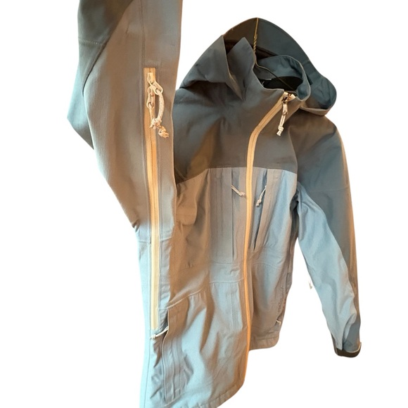 Arc’teryx Javelin JV Gore-Tex Hoodie Jacket Women’s - Picture 3 of 16